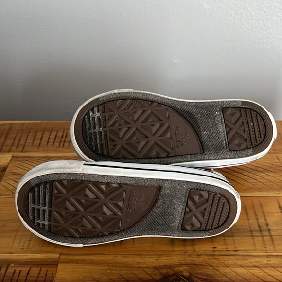 Converse Girls High Tops Shoes - Picture 3 of 7